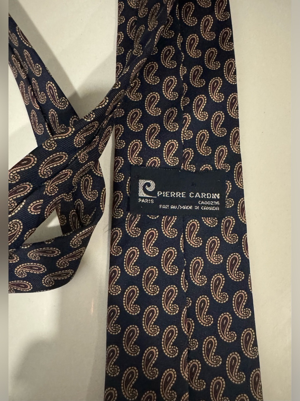 Vintage Pierre Cardin Paris 100% Silk Tie navy blue red paisley classic office
